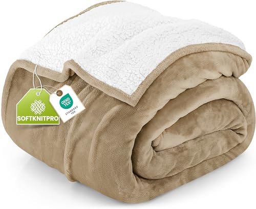 Utopia Bedding Reversible Plush Sherpa Blanket King Camel.